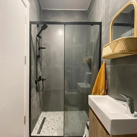 Cosy Flat With A Garden In Kadikoy Apartamento Estambul